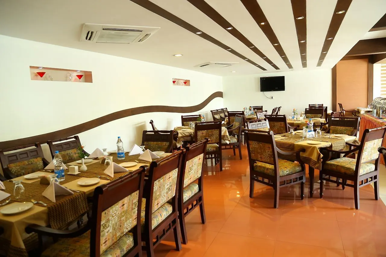Hotel Cee Cee Tower North Paravur 3*,